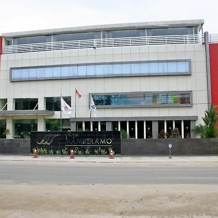 Royal Mamberamo Hotel Sorong Exteriér fotografie