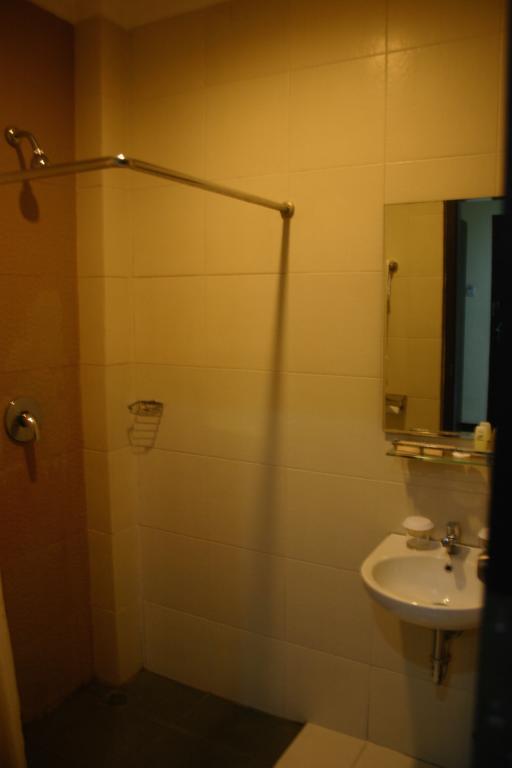 Royal Mamberamo Hotel Sorong Pokoj fotografie
