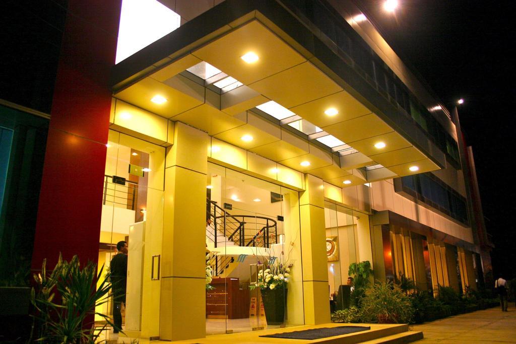 Royal Mamberamo Hotel Sorong Exteriér fotografie