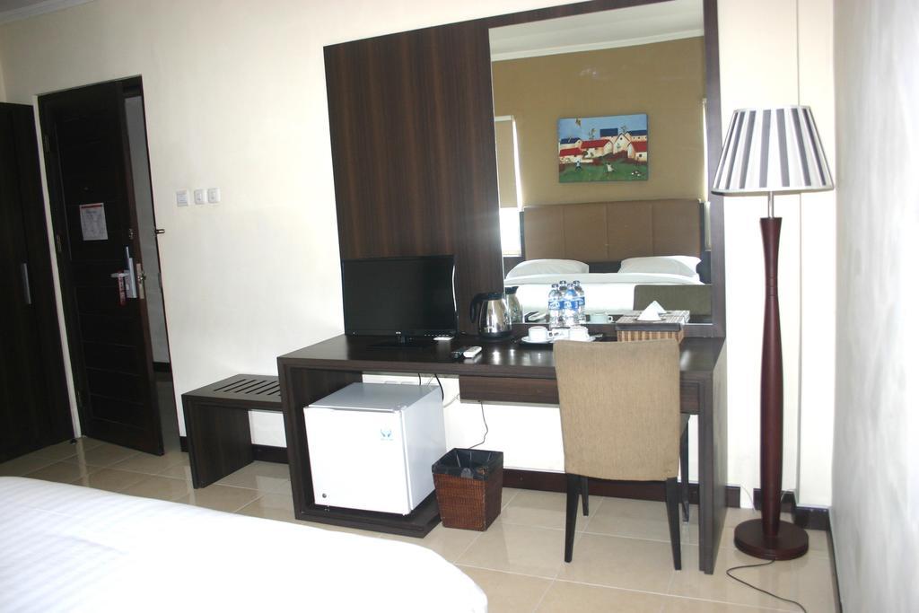 Royal Mamberamo Hotel Sorong Pokoj fotografie