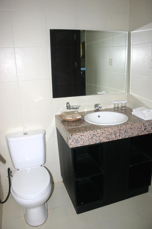 Royal Mamberamo Hotel Sorong Pokoj fotografie