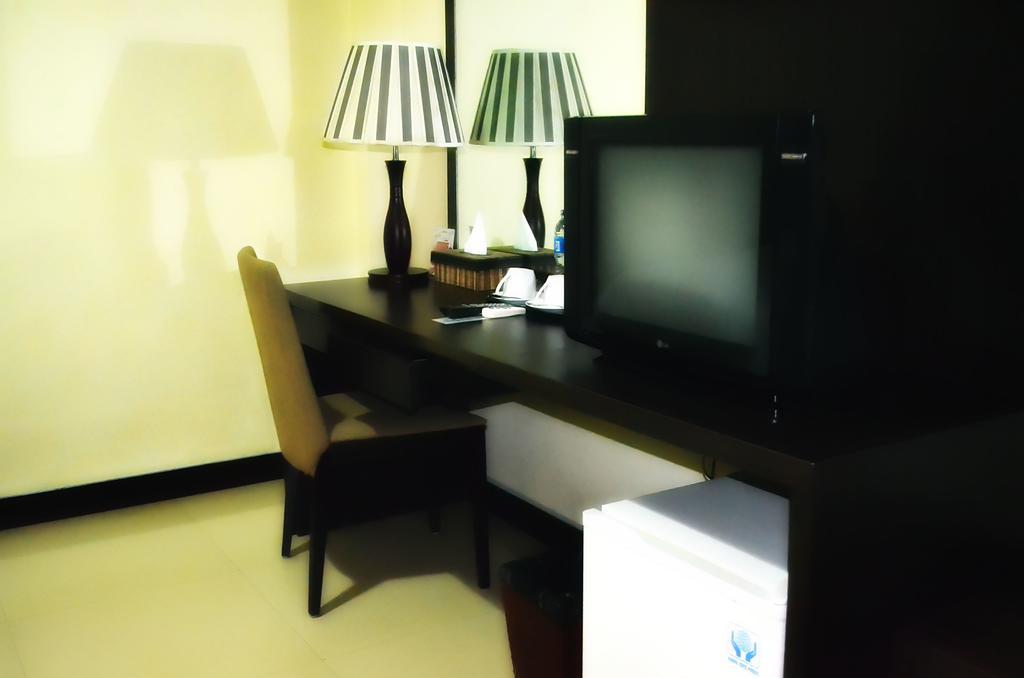 Royal Mamberamo Hotel Sorong Pokoj fotografie