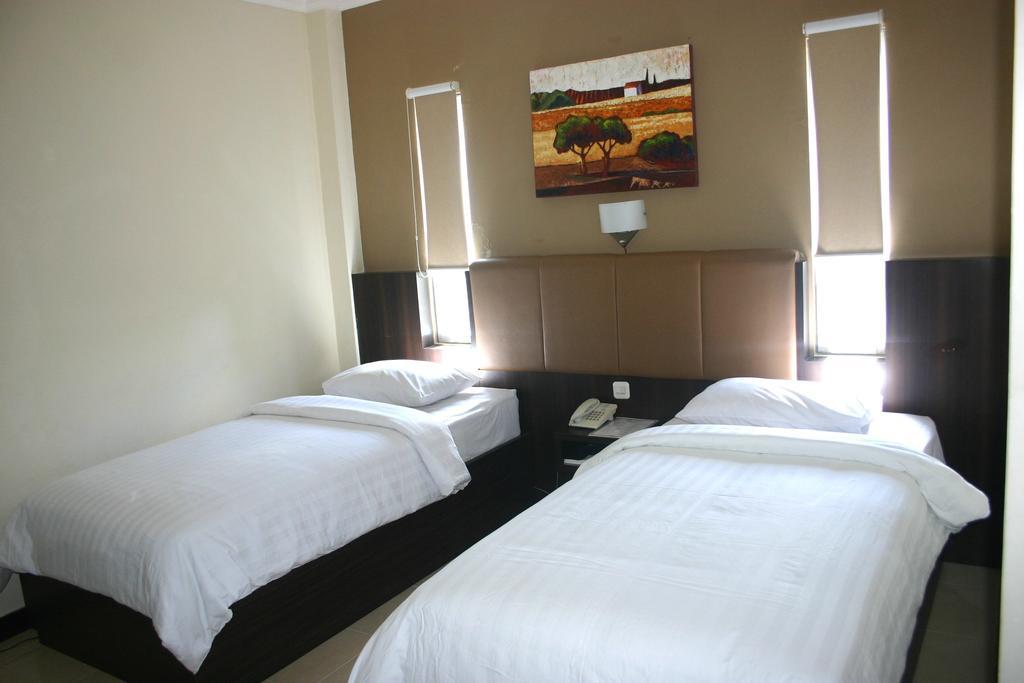 Royal Mamberamo Hotel Sorong Pokoj fotografie