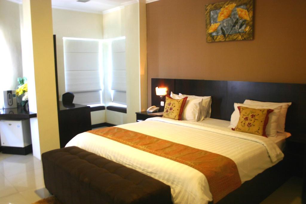 Royal Mamberamo Hotel Sorong Pokoj fotografie