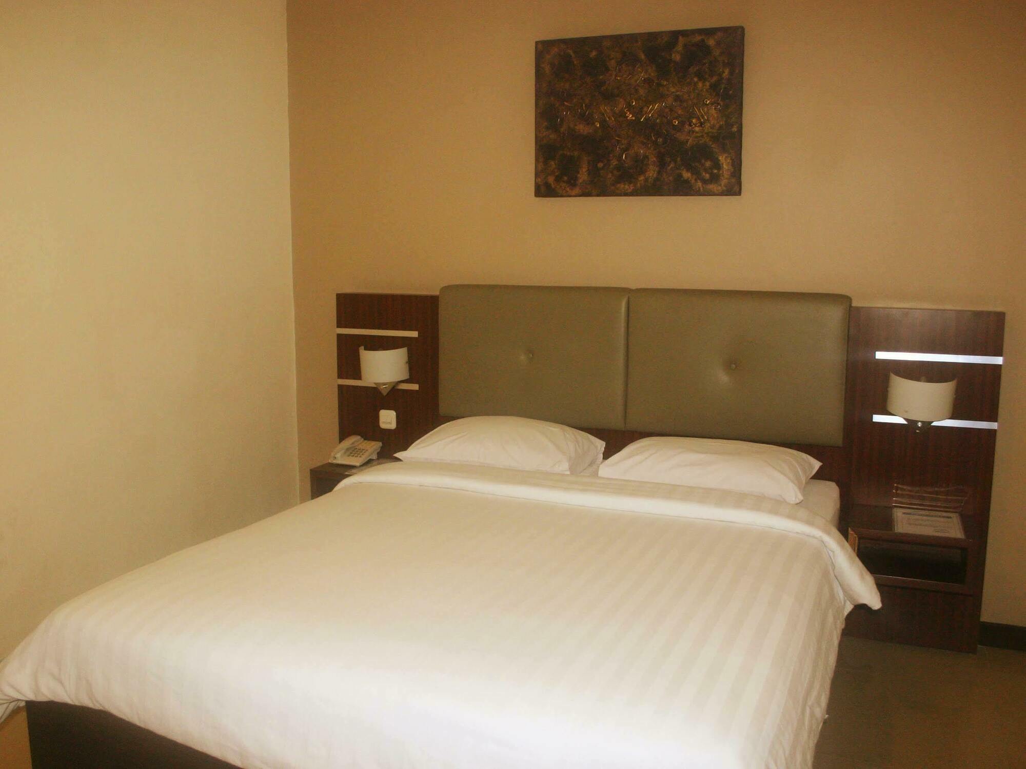 Royal Mamberamo Hotel Sorong Exteriér fotografie
