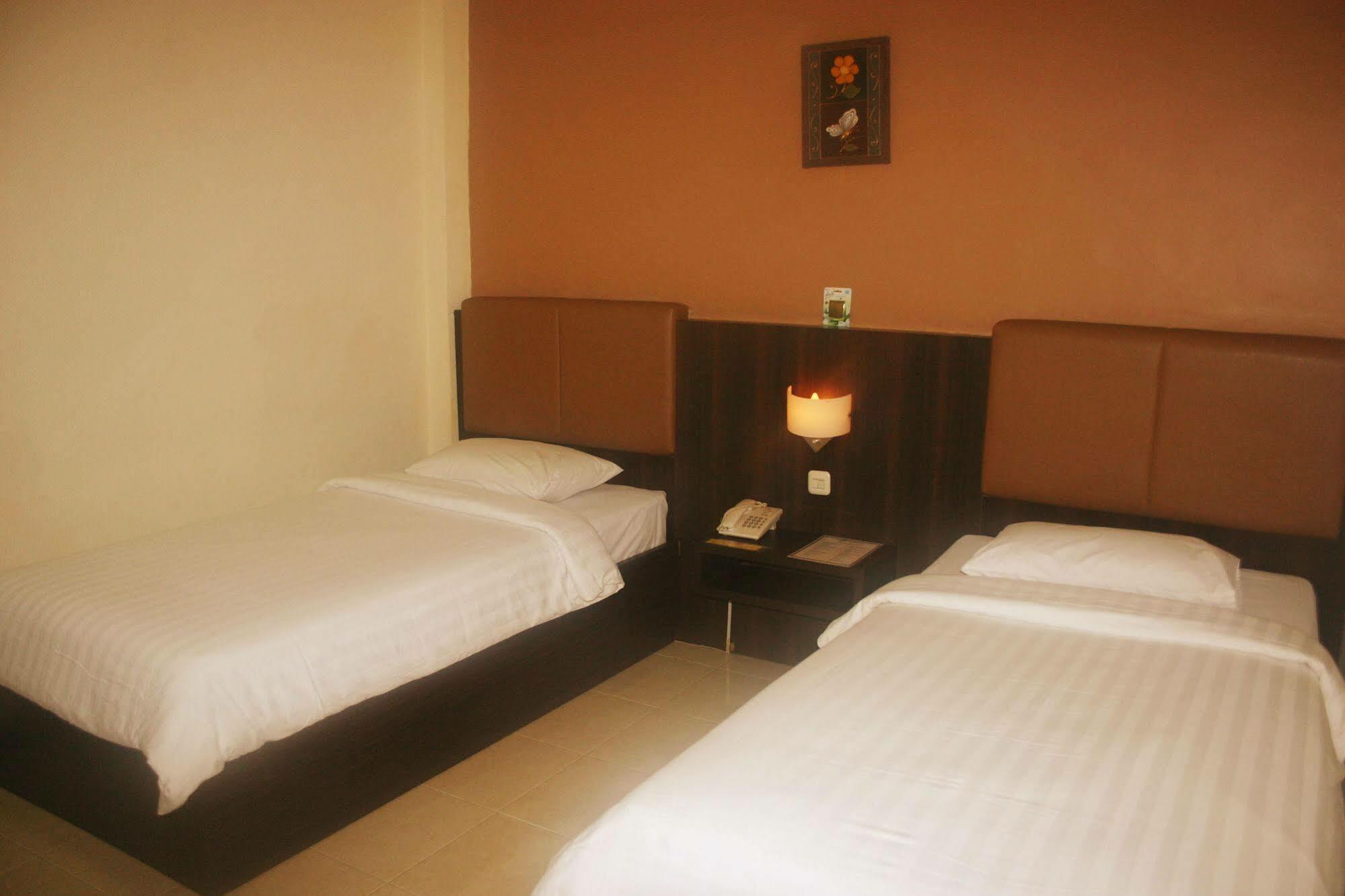 Royal Mamberamo Hotel Sorong Exteriér fotografie